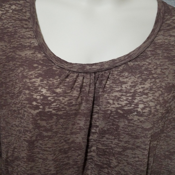 Dress Barn plus size shirt - Picture 3 of 4